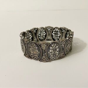Vintage Silver Tone Filigree Stretch Bracelet